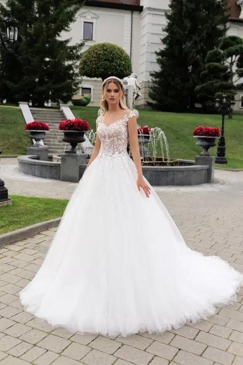 Style 5564 wedding dress by Serena Bridal, ball gown, lace