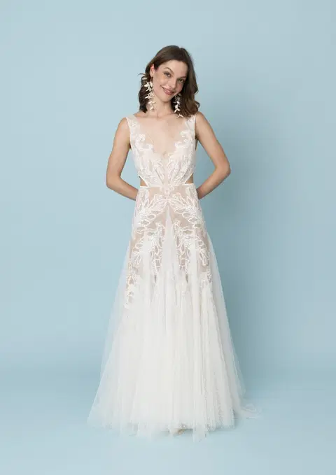 Boho Dots Tulle wedding dress by Kisui, trumpet, tulle