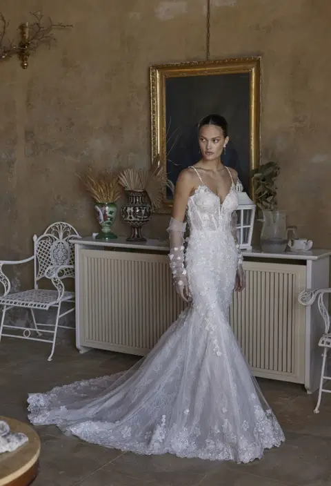 Parma 25-020 wedding dress by Ricca Sposa, mermaid, lace