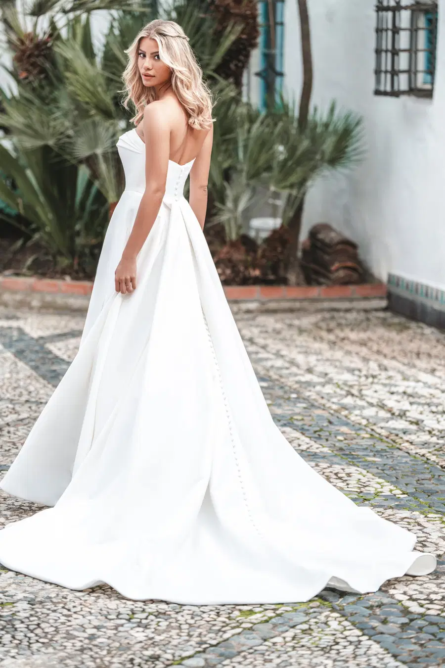 R3762 by Allure Romance - view 5 of 10