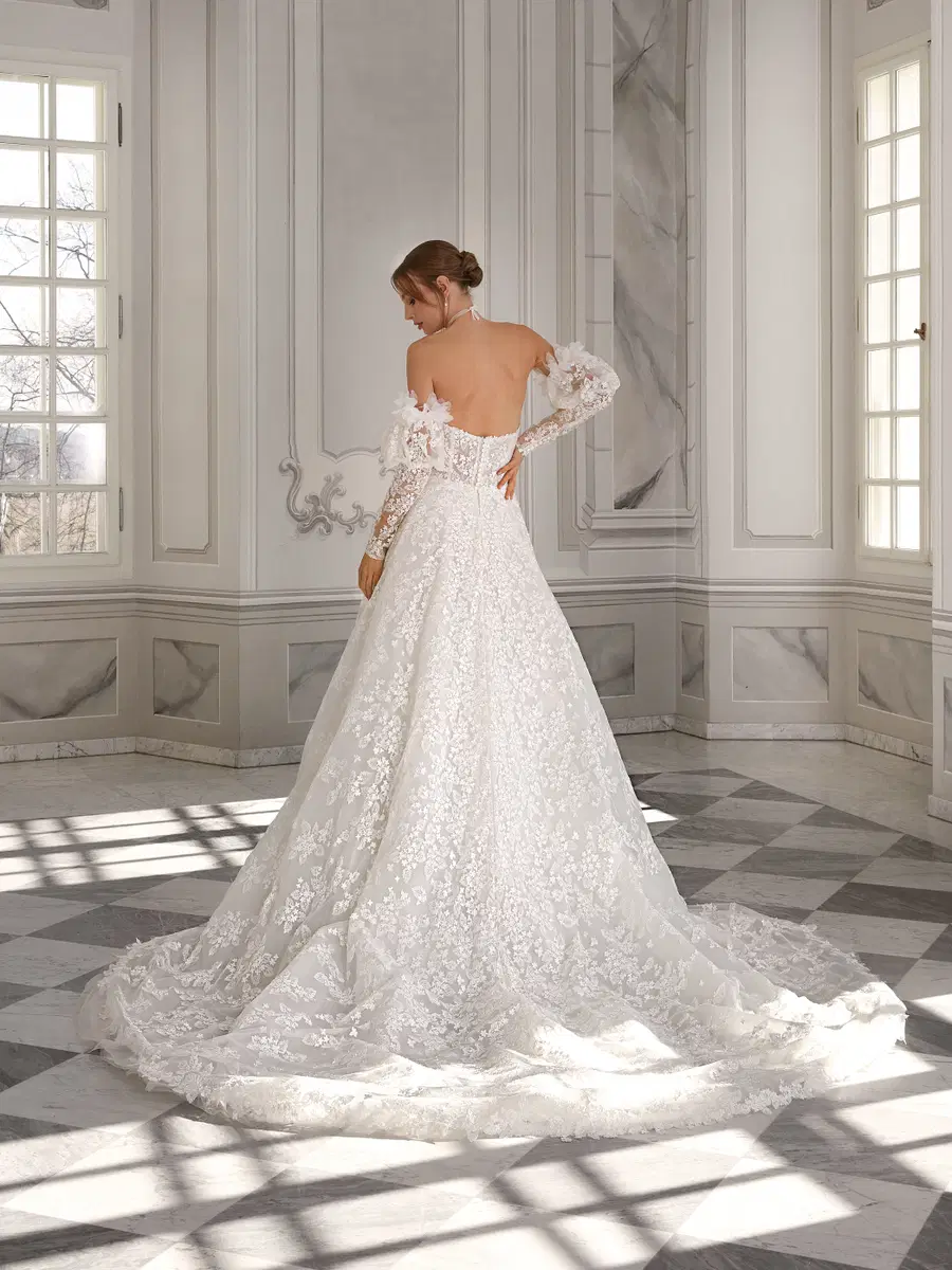 Paola by Vanilla Sposa - view 2 of 2