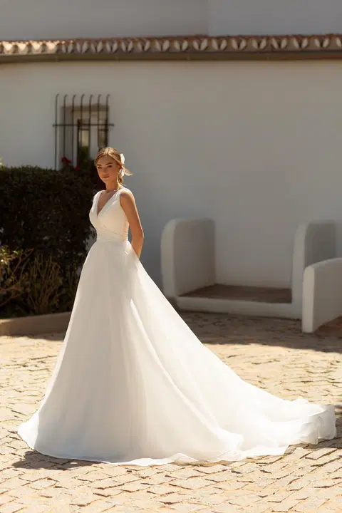 Style 8235 wedding dress by Monica Loretti, crepe, V-neck