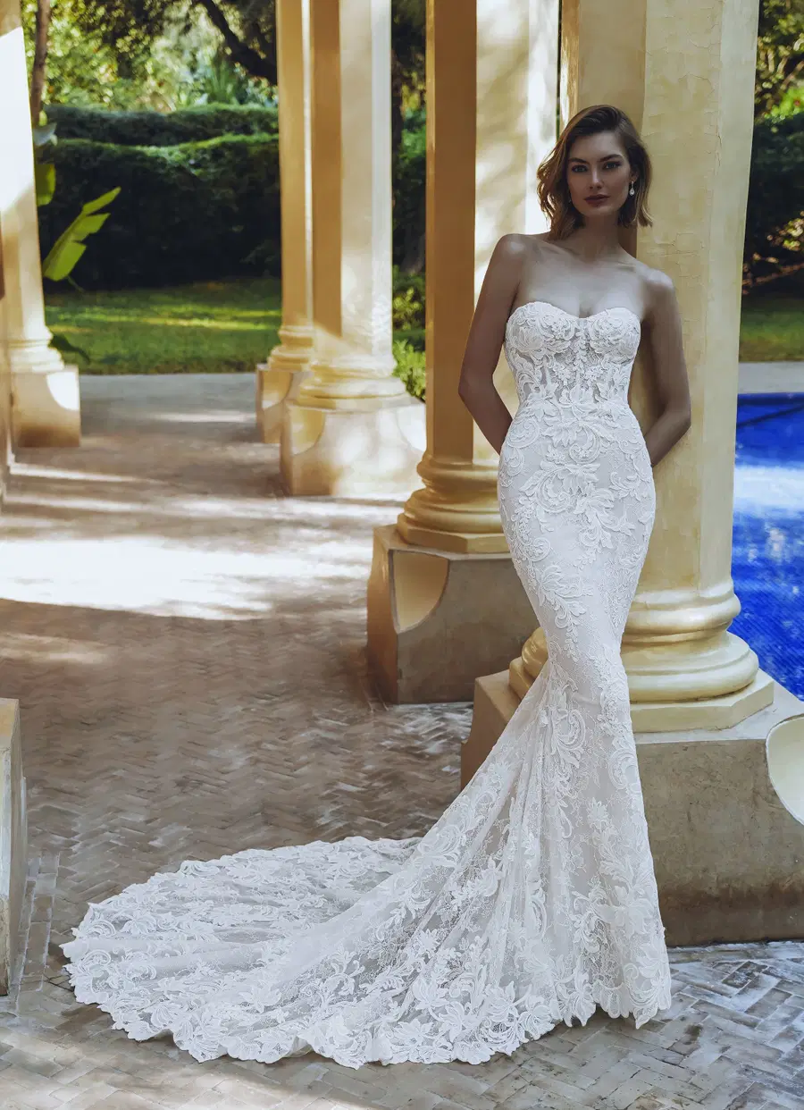 URVASHI by Enzoani - view 2 of 7