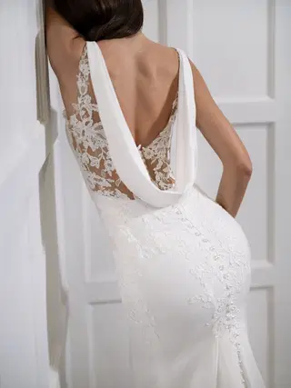 Cortina by Avenue by Josephine Scott - view 5 of 8