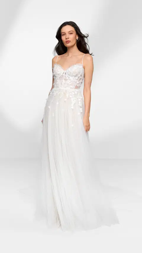 Asha wedding dress by Anna Kara, A-line, lace