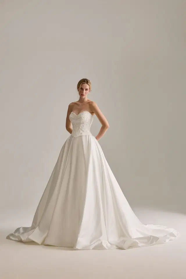 Beatrix by Josephine Scott: Ball Gown silhouette, sweetheart neckline, sleeveless, lace