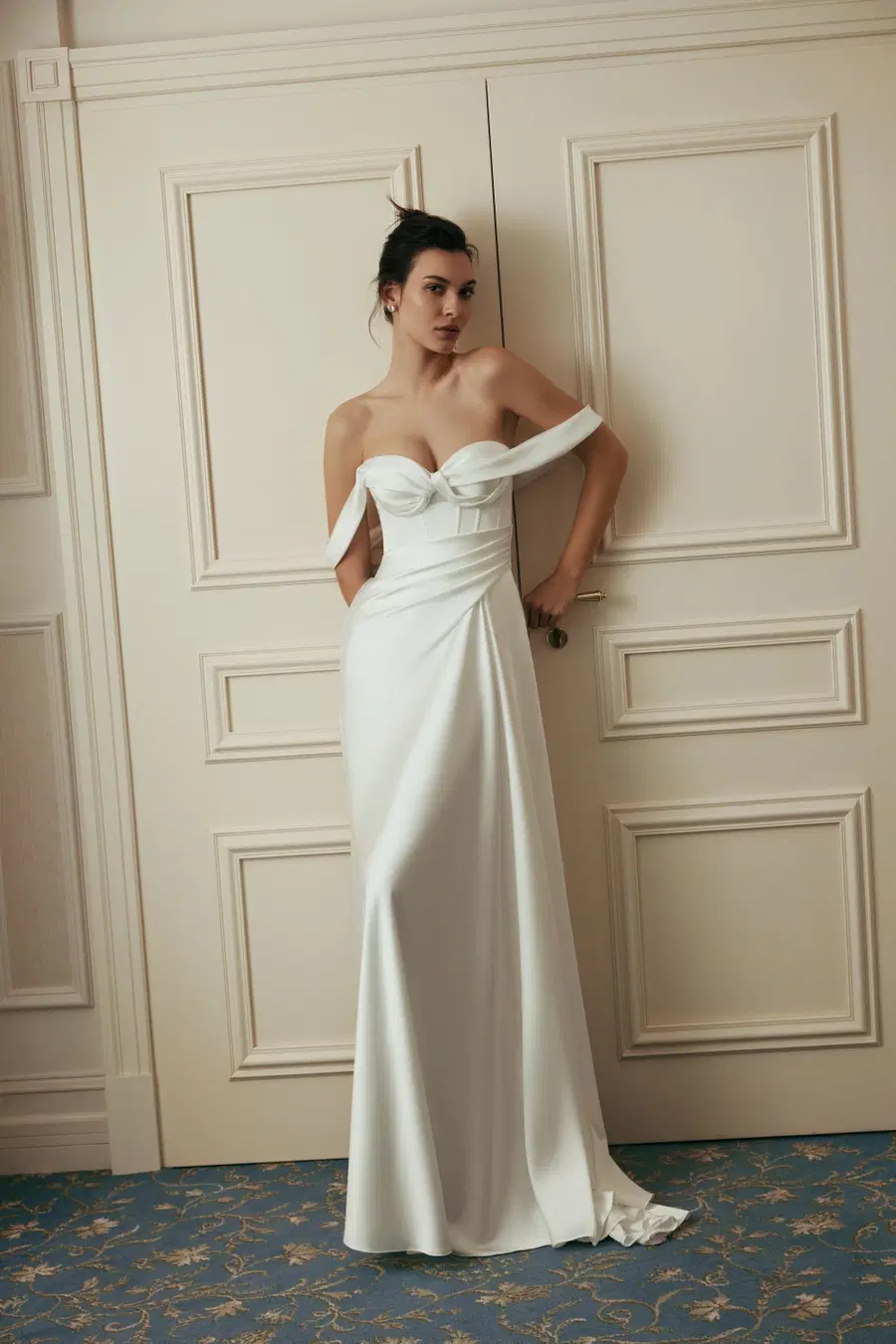 Gloria by Anne Mariée: A-Line silhouette, sweetheart neckline, sleeveless, mikado