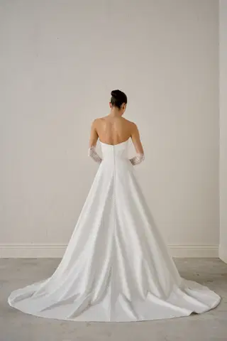 Empressa by Justin Alexander Signature - view 7 of 7