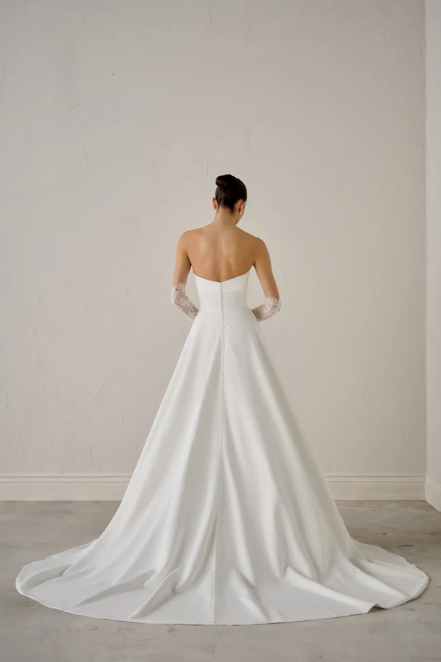 Empressa by Justin Alexander Signature - view 7 of 7