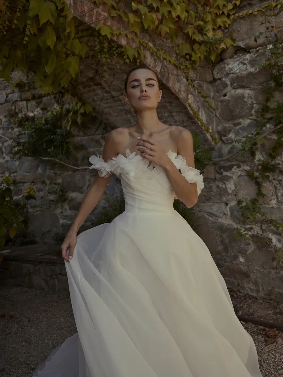 Dempsey by Modeca Bridal - view 3 of 8