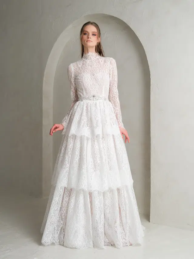 Sabine by Katya Katya London: A-Line silhouette, high / halter neckline, long sleeves, lace
