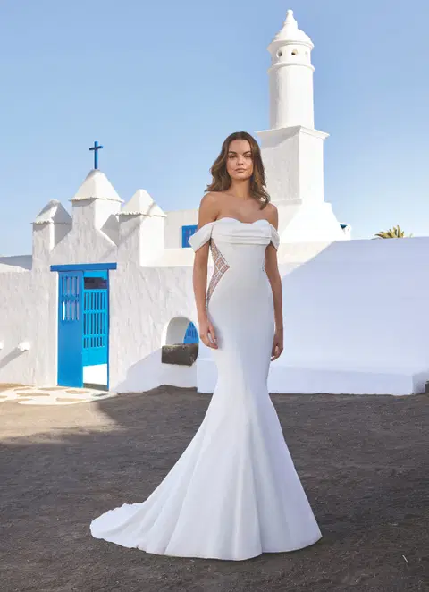 Elo wedding dress by Enzoani, fit & flare, lace