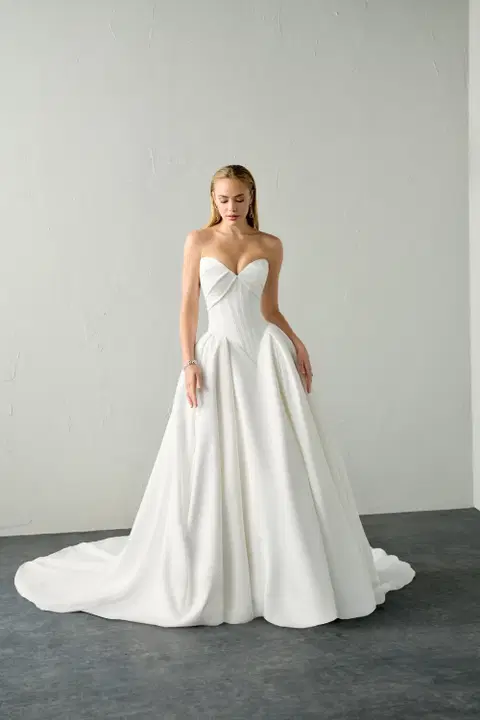 Verity wedding dress by Justin Alexander Signature, ball gown, satin