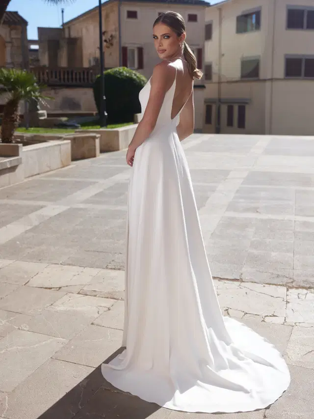 ADELINA by Bianco Evento - view 2 of 4