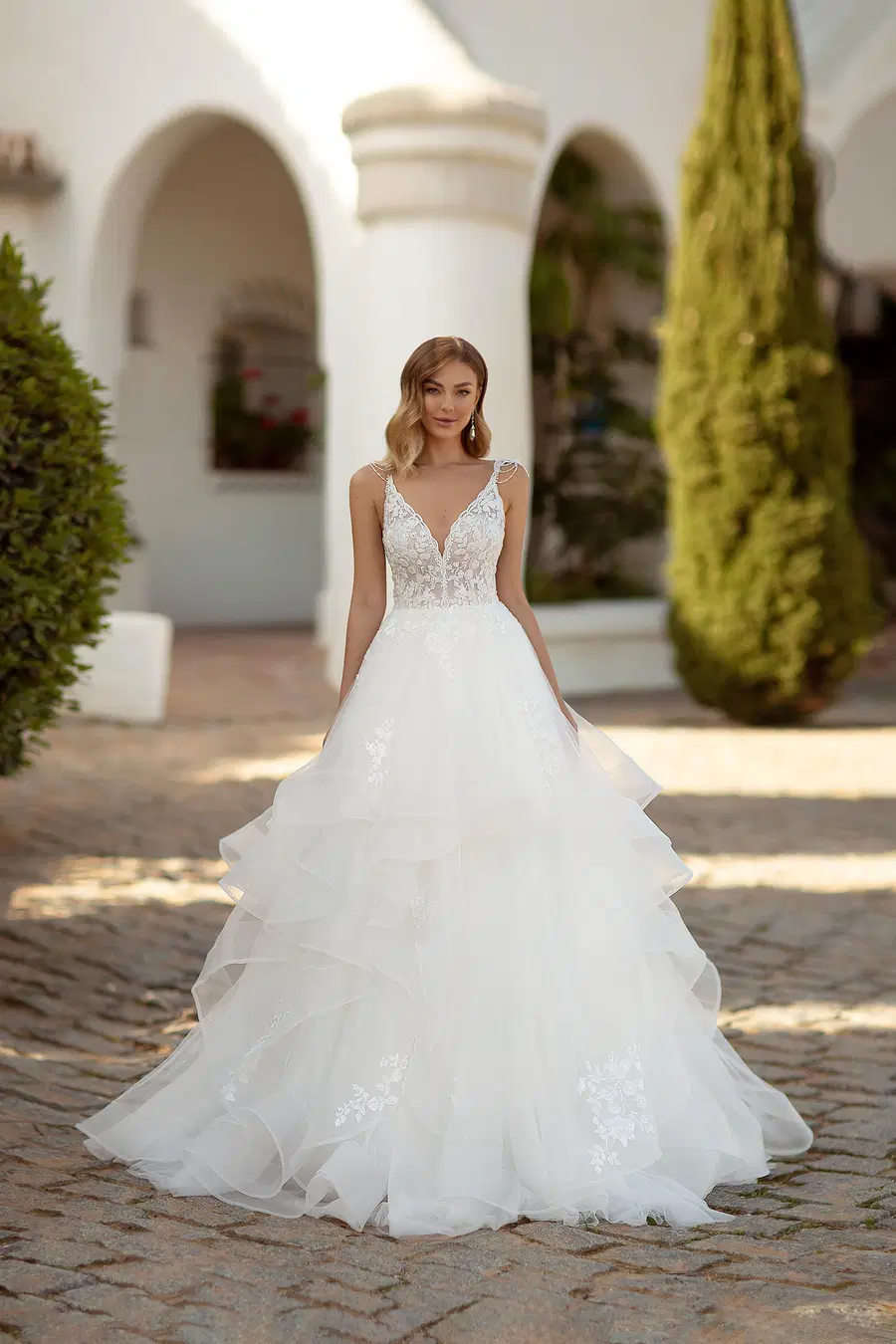 8241 by Monica Loretti: A-Line silhouette, V-neck neckline, lace