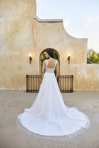 Cordelia by Beloved by Casablanca - view 7 of 8