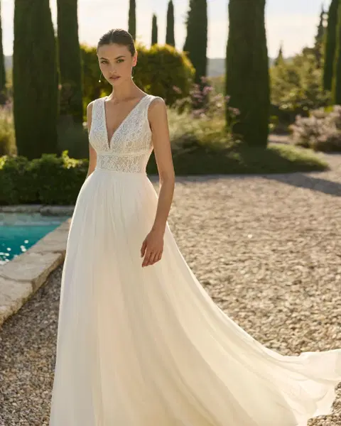 Maia wedding dress by Alma Novia, straight, muslin