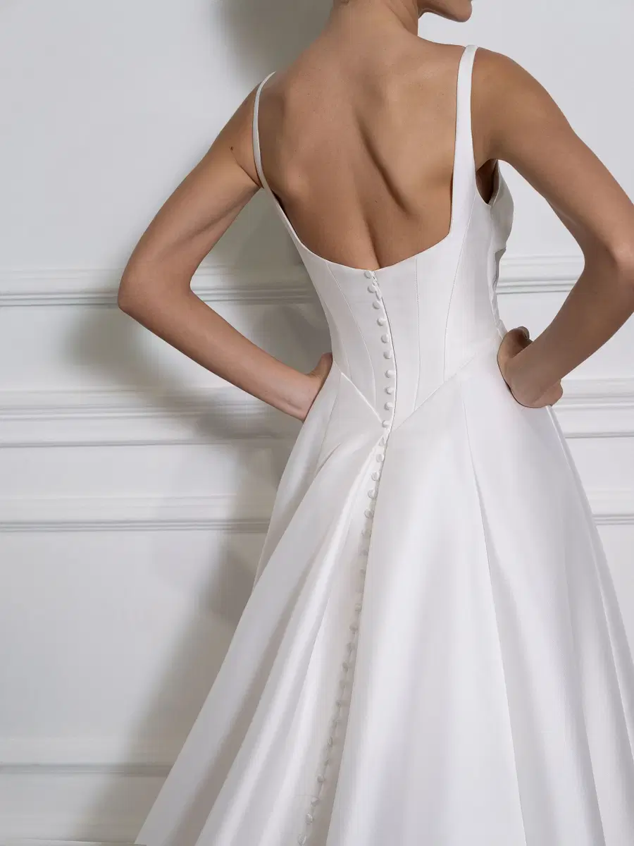 Kaia by Avenue by Josephine Scott - view 4 of 4