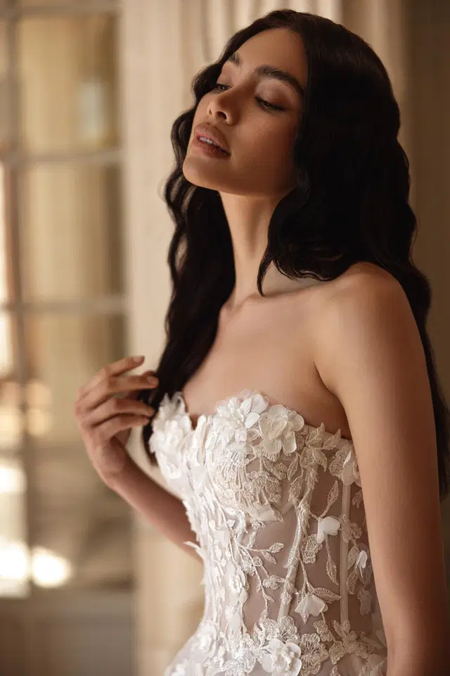 Eirini by Ella Novia - view 2 of 3