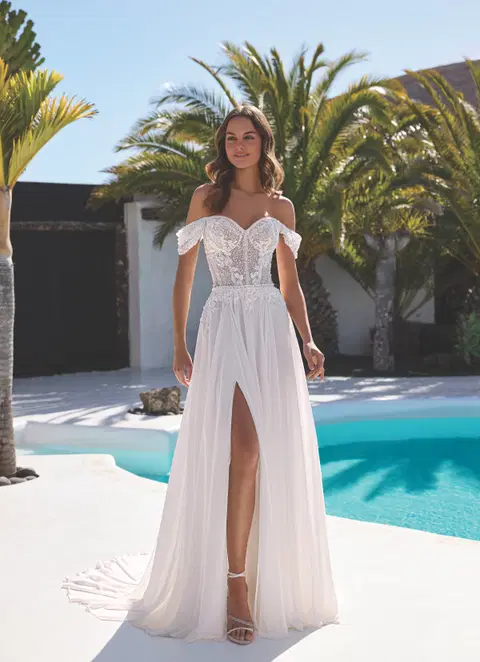 Evonne wedding dress by Enzoani, A-line, chiffon