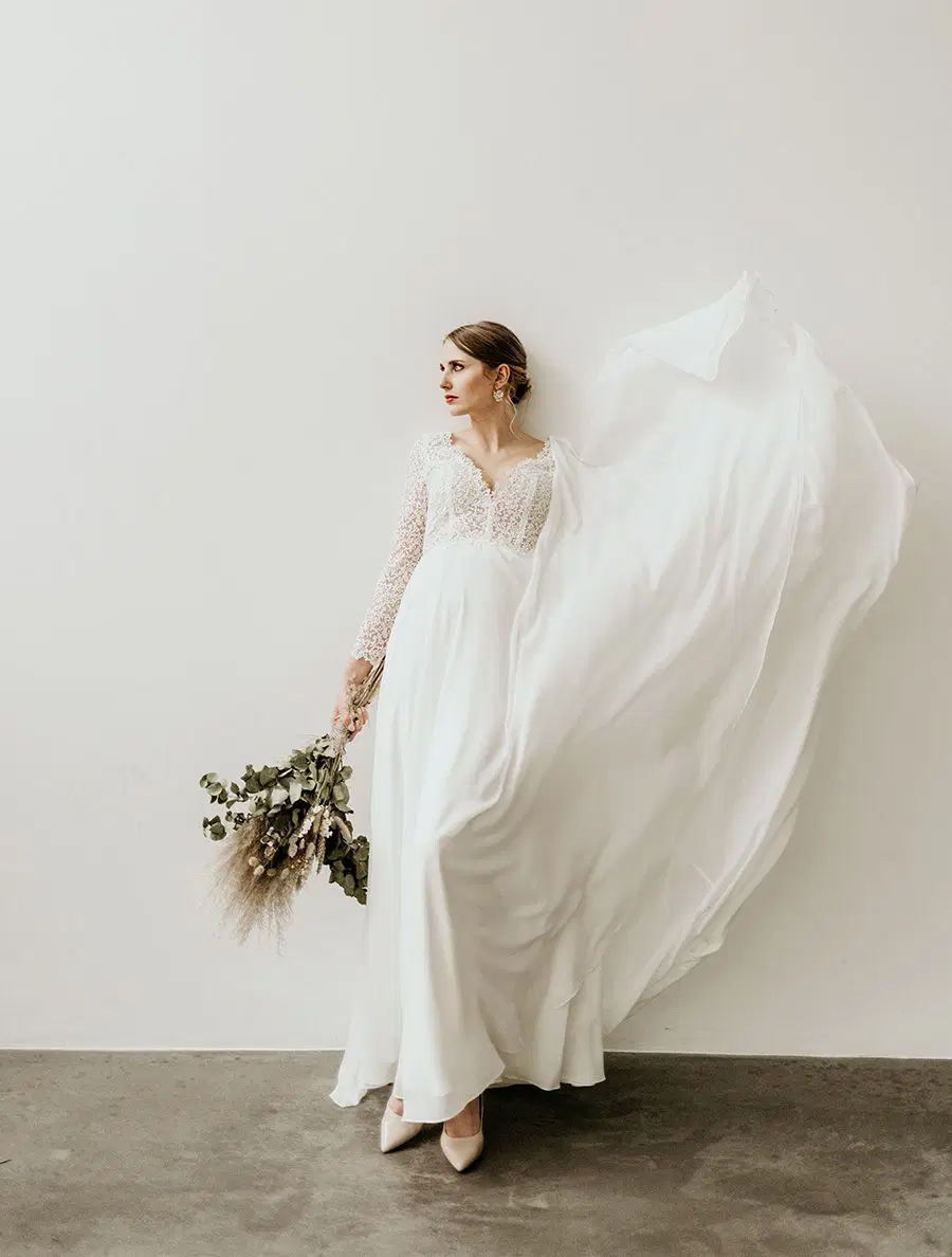 HELEN by Esther Hofmann - view 5 of 8