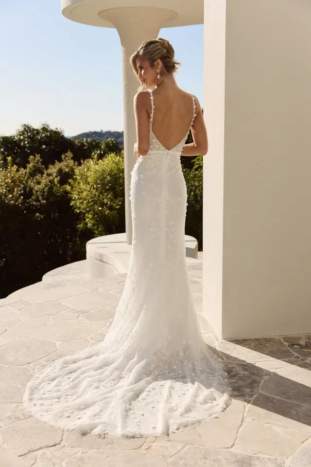 Cove by MWL Bride - view 2 of 3