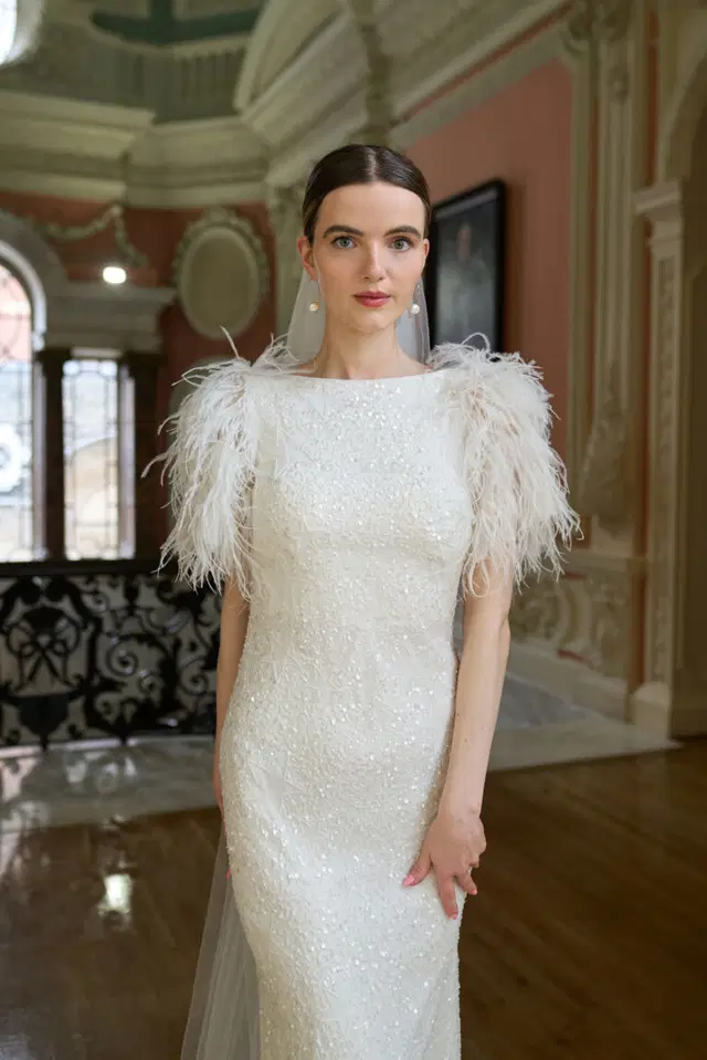 Robyn by Eliza Jane Howell: Trumpet silhouette, short sleeves, tulle