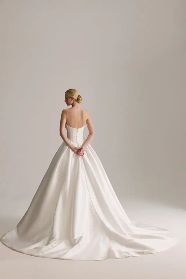 Rosanne by Josephine Scott - view 2 of 4