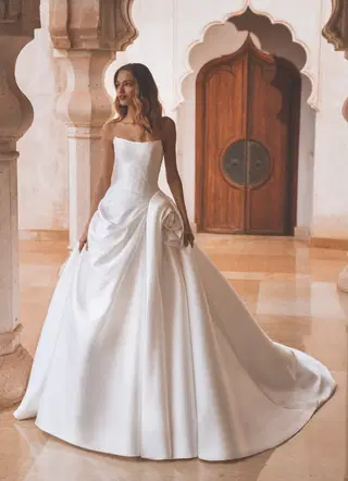 Vera by Enzoani - view 2 of 10