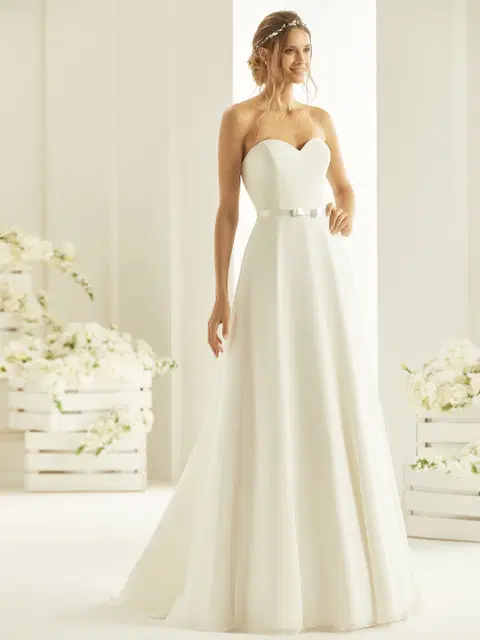 Harmonia wedding dress by Bianco Evento, A-line, satin