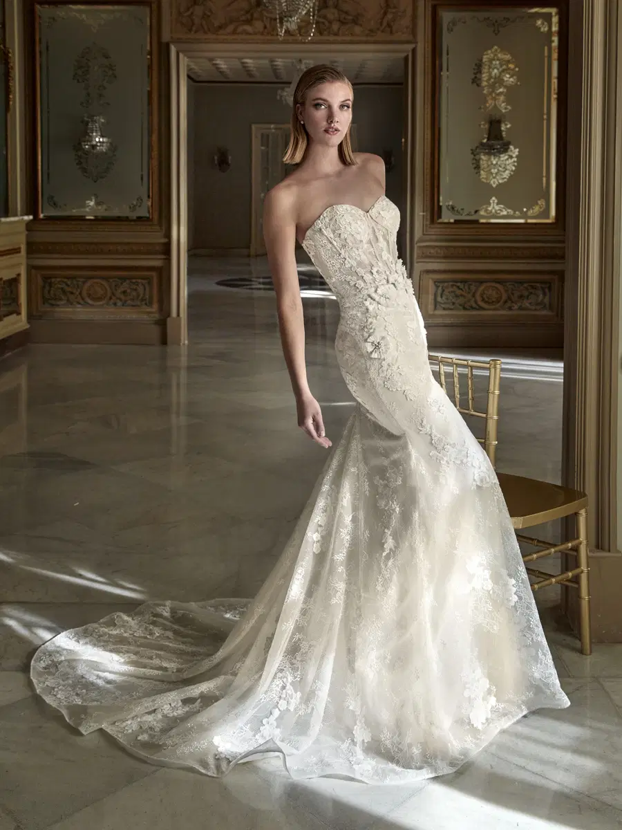 MITI by Pronovias Privée - view 2 of 3