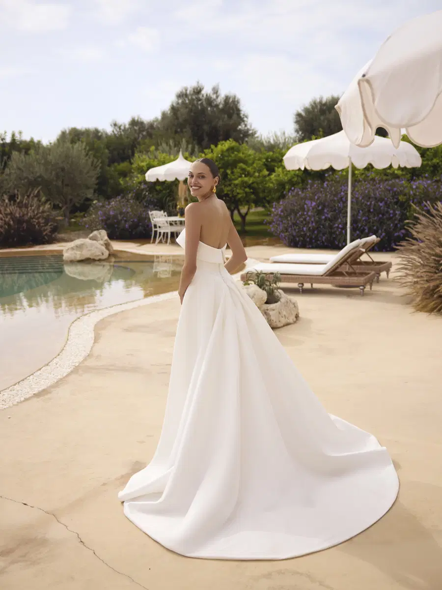 Genesis by Modeca Bridal - view 5 of 6