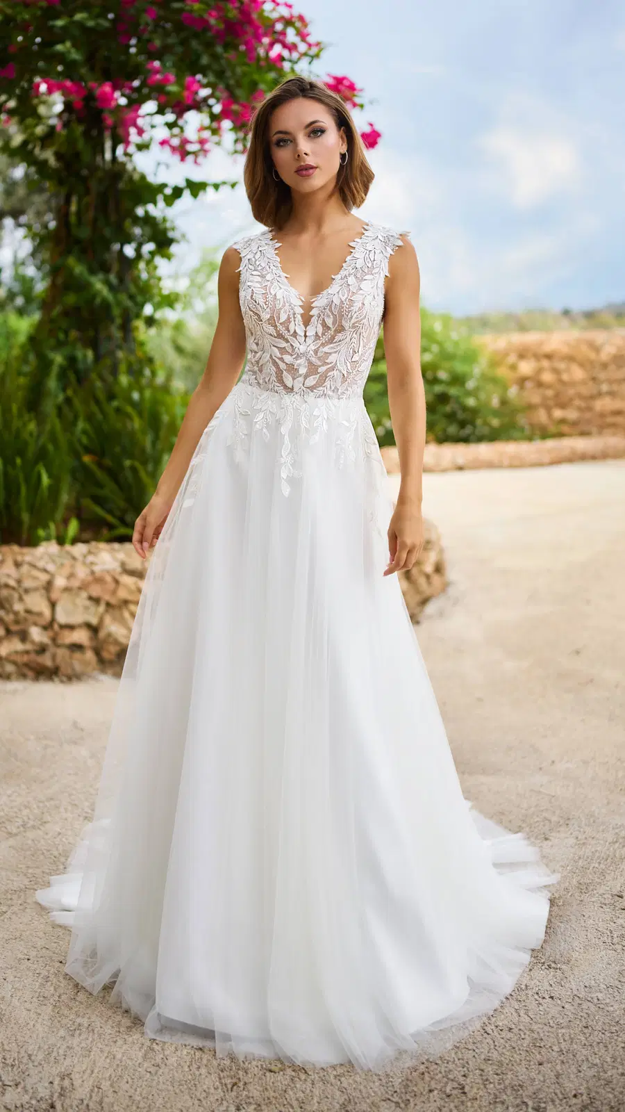 Made to Love 26107 by Made to Love by Très Chic: A-Line silhouette, V-neck neckline, sleeveless, tulle