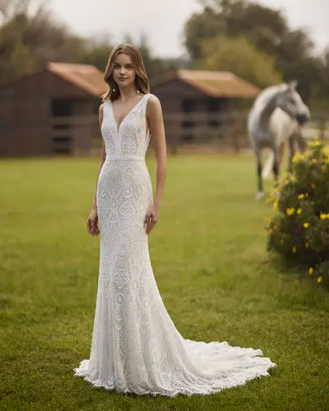 Numian wedding dress by Alma Novia, mermaid, lace