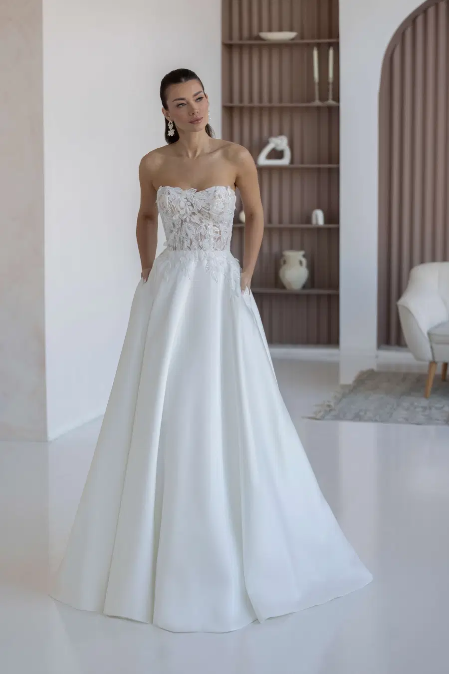 Lizianne by Jarice: Ball Gown silhouette, sweetheart neckline, sleeveless, mikado