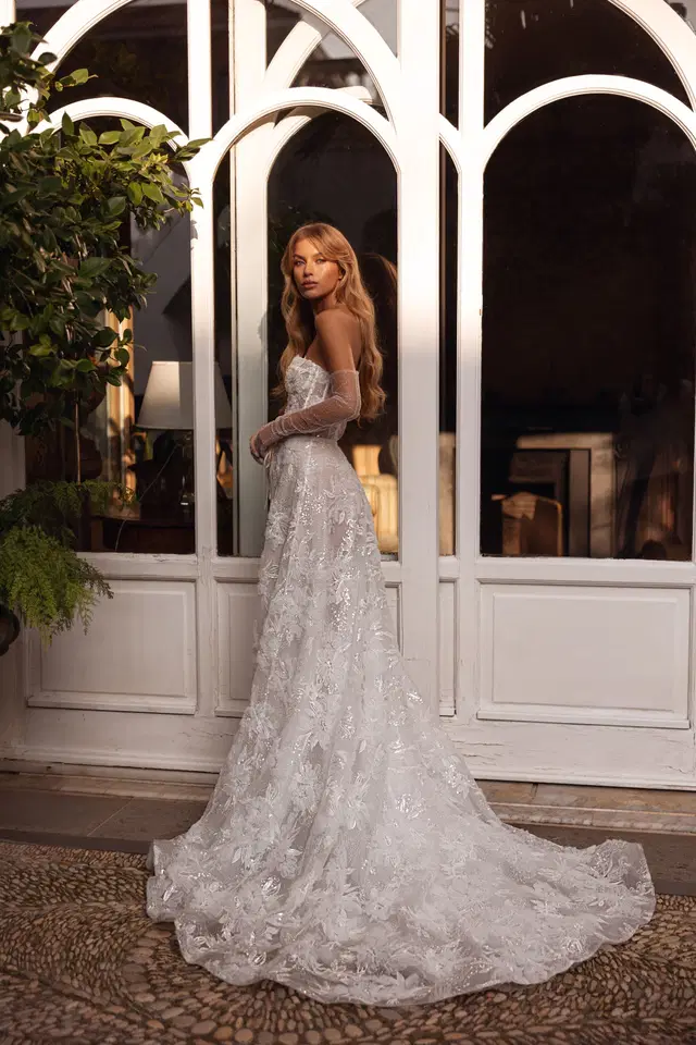 Charming by Tina Valerdi - view 2 of 2