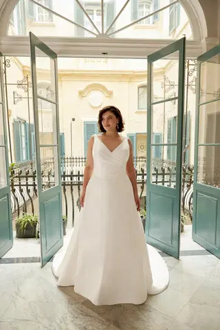 44585 by Sincerity Bridal - view 4 of 10