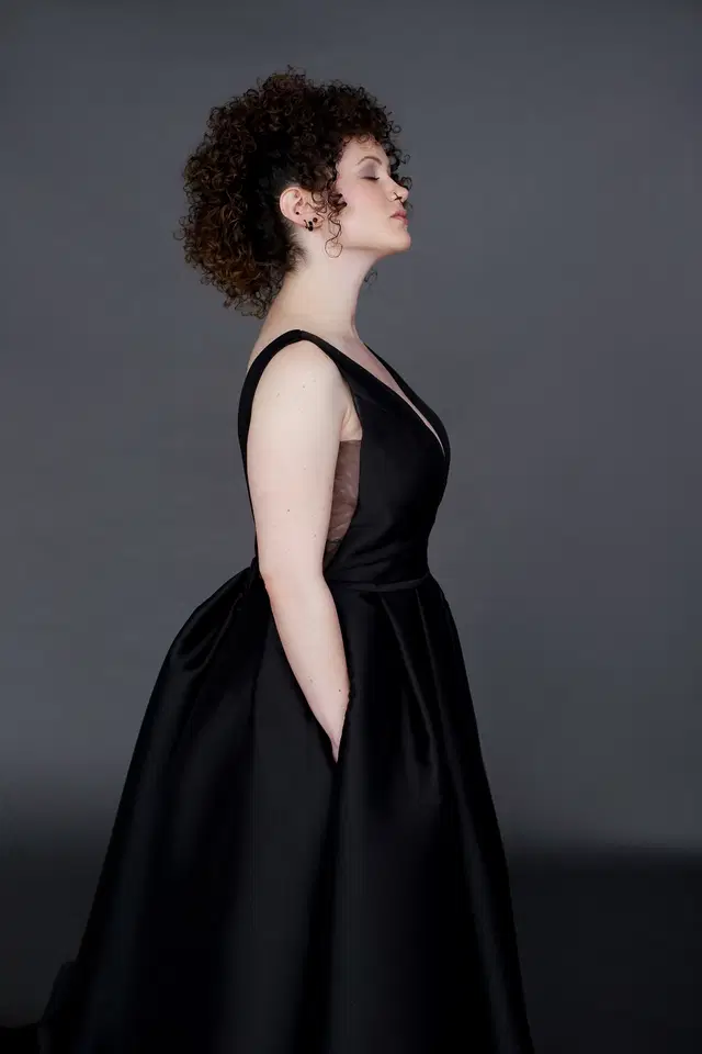 Black Clean von DarkDreamCouture - Ansicht 2 von 2