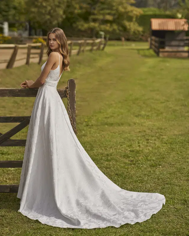 Nithan by Alma Novia: A-Line silhouette, V-neck neckline, sleeveless, satin