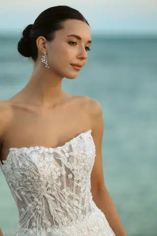 Delphine by Amo & Luv - view 5 of 7