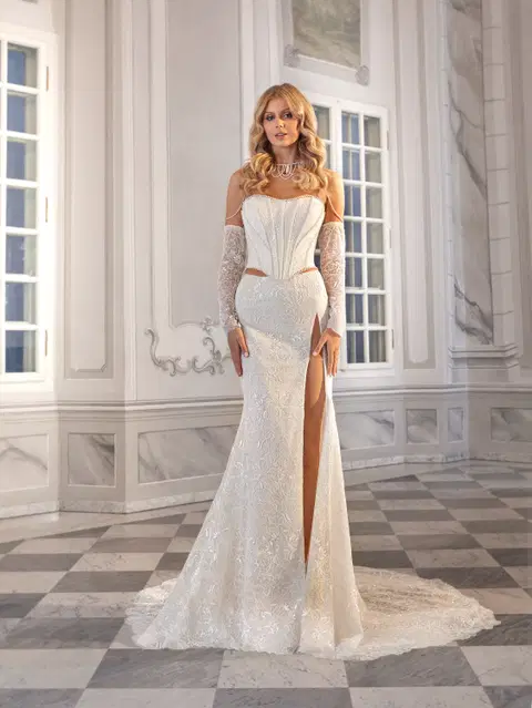 Kelly wedding dress by Vanilla Sposa, mermaid, lace