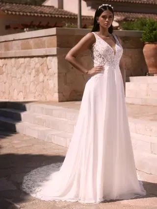 Ione c by Bianco Evento - view 4 of 4