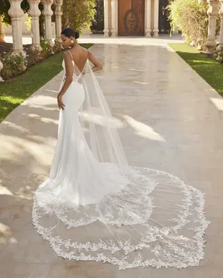 Oimbra by Rosa Clara - view 4 of 4
