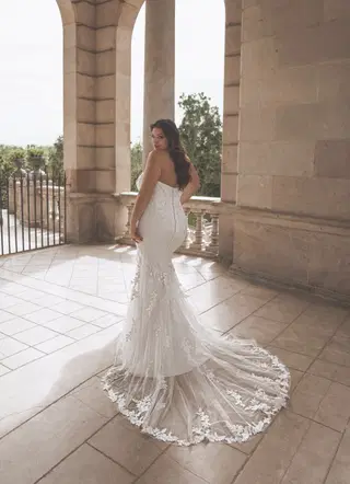 Tatiana by Enzoani - view 6 of 7