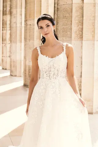 Cecilia by Amo & Luv - view 3 of 6