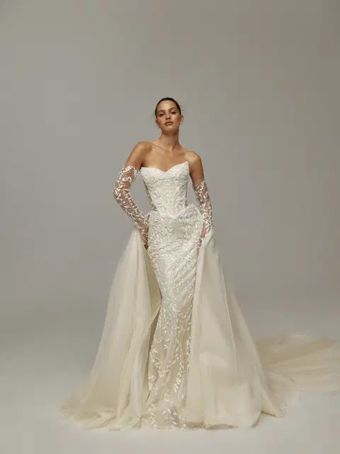 Mondial wedding dress by Wona Concept, mermaid, tulle