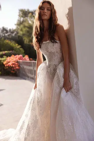 Florina by Tina Valerdi - view 3 of 5