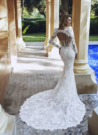 URVASHI by Enzoani - view 6 of 7