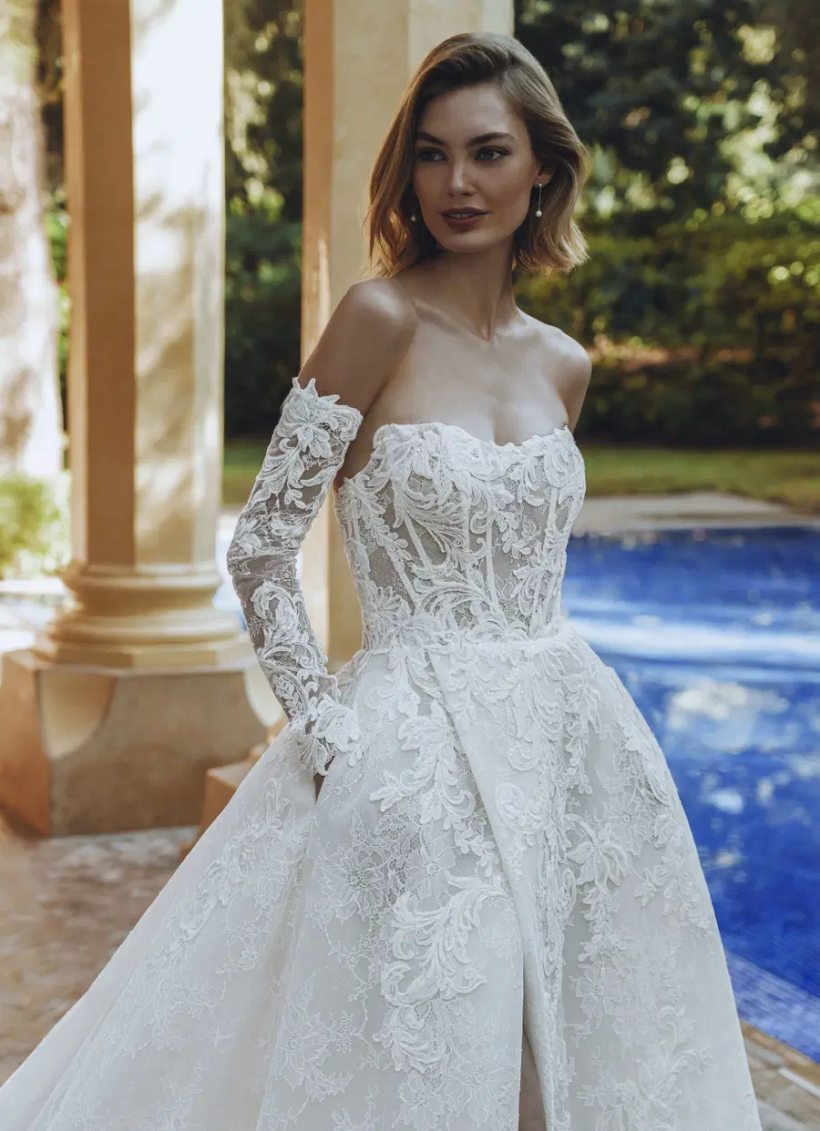 UNA by Enzoani - view 3 of 5