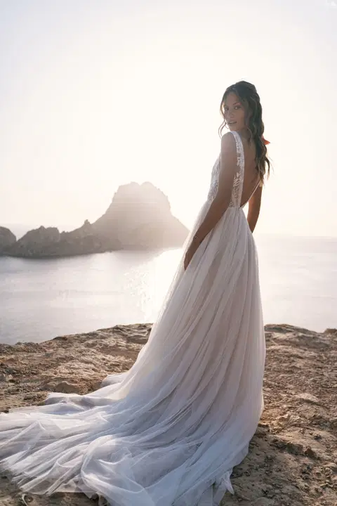 Cinta wedding dress by Malee, A-line, lace
